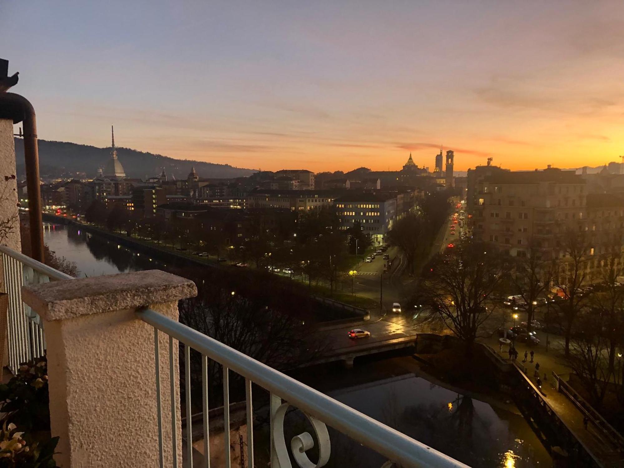Attico Ellen Terrazza Con Vista Daire Torino Dış mekan fotoğraf
