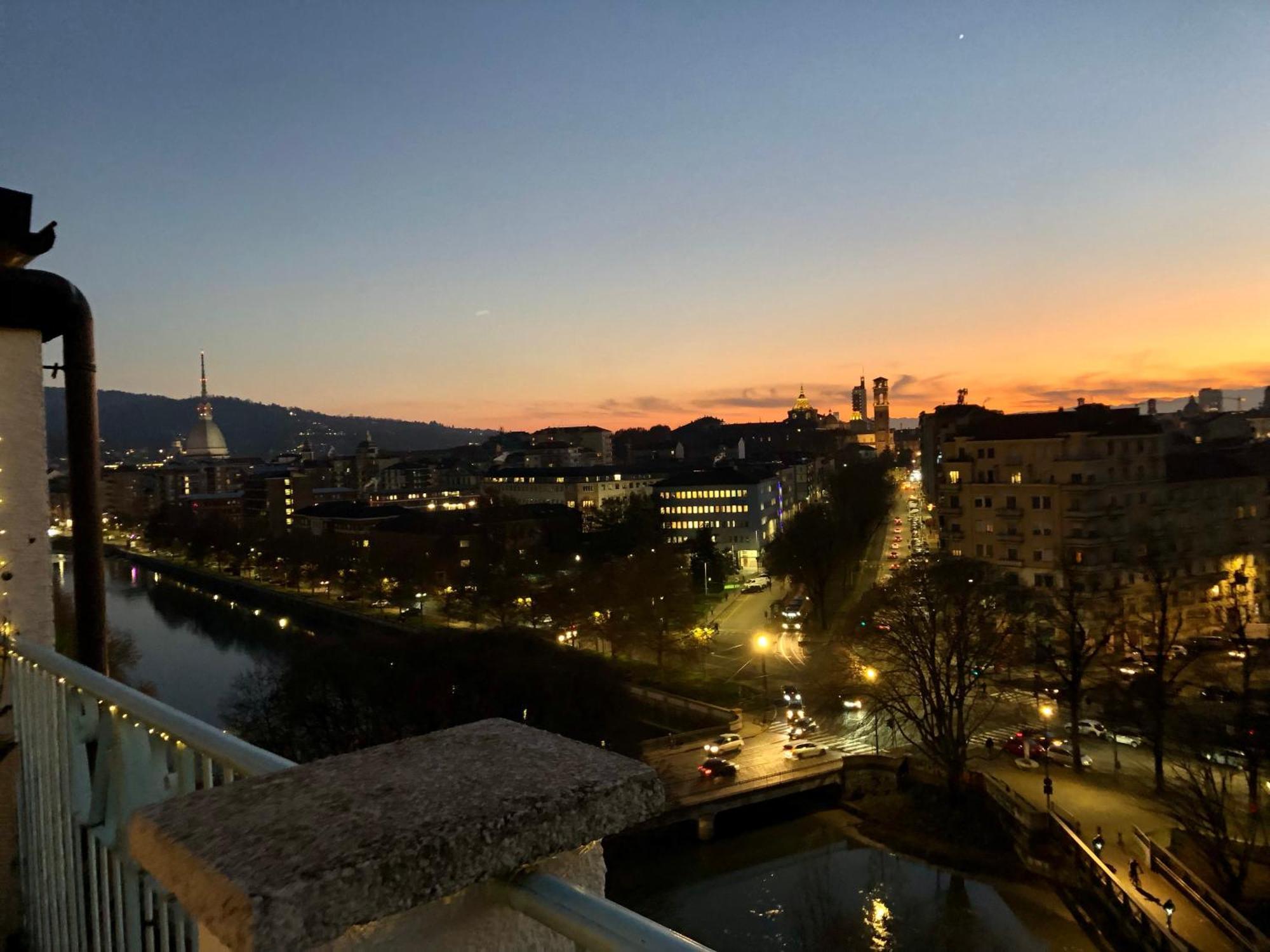 Attico Ellen Terrazza Con Vista Daire Torino Dış mekan fotoğraf